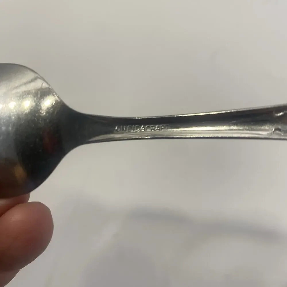 Oneida Oneidacraft Venus Teaspoons Set of 2 Vintage Stainless Floral Scroll